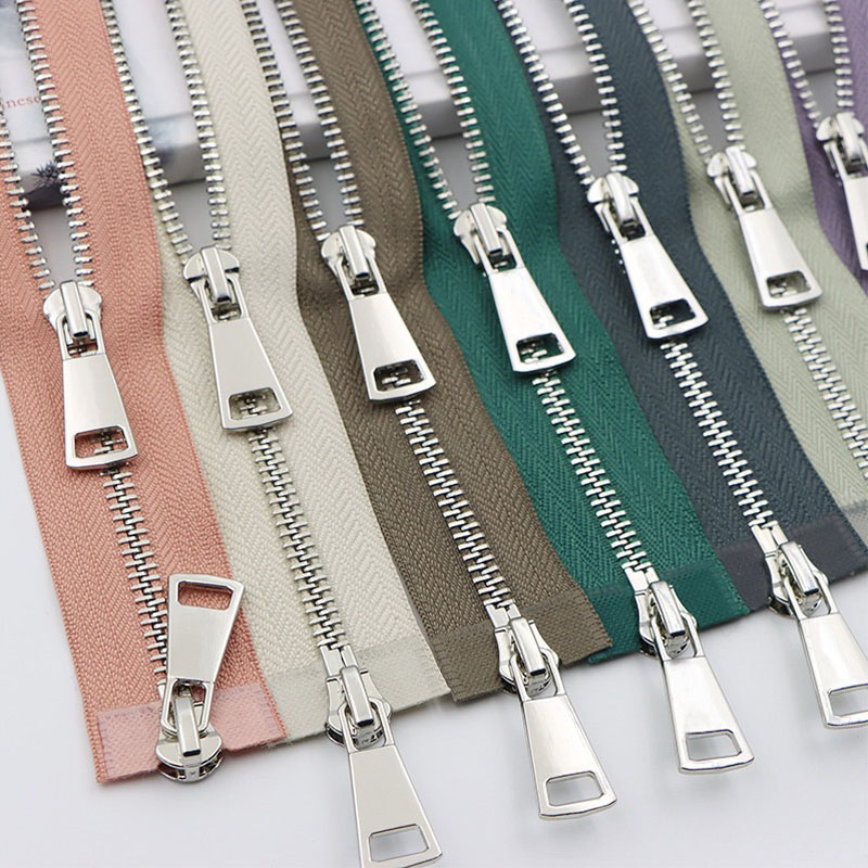 China Double Slider Zipper Metal Company